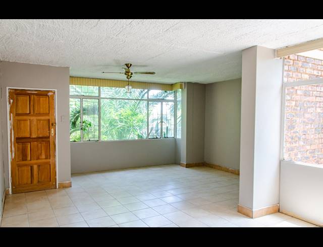 3 BEDROOM FLAT SOLD IN KILNER PARK